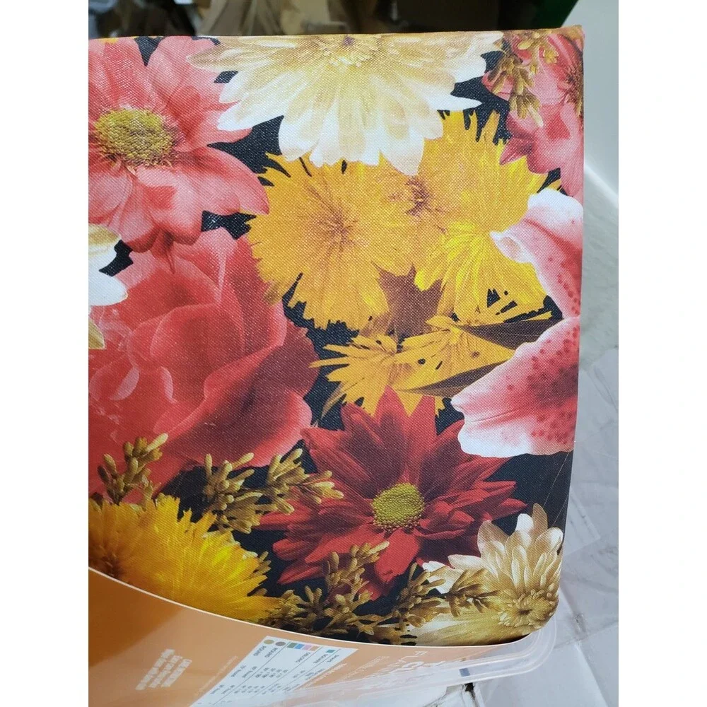 Vinyl Flannel Back Tablecloth 52